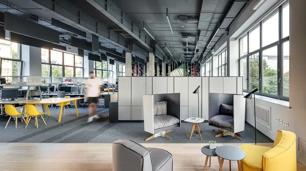 /api/media/file/Coworking-space-in-London.jpg.webp