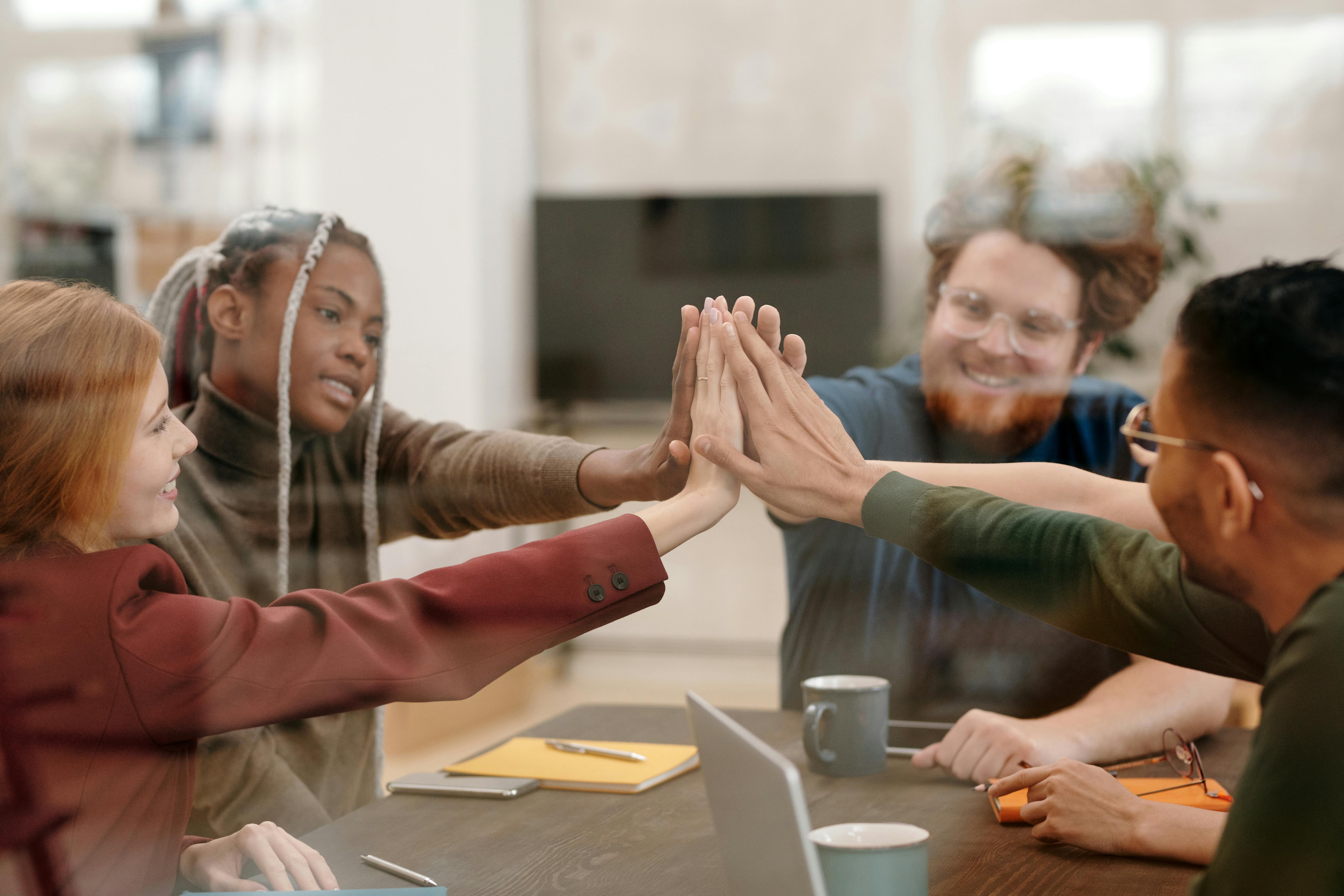 How Mobile Apps and PMS can be leveraged to help your Student Housing operations?